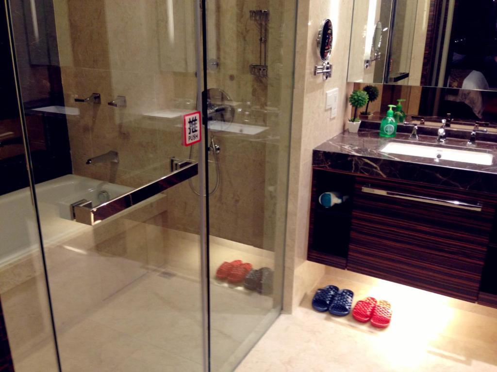 Checkinn International Apartment Kanton Zimmer foto